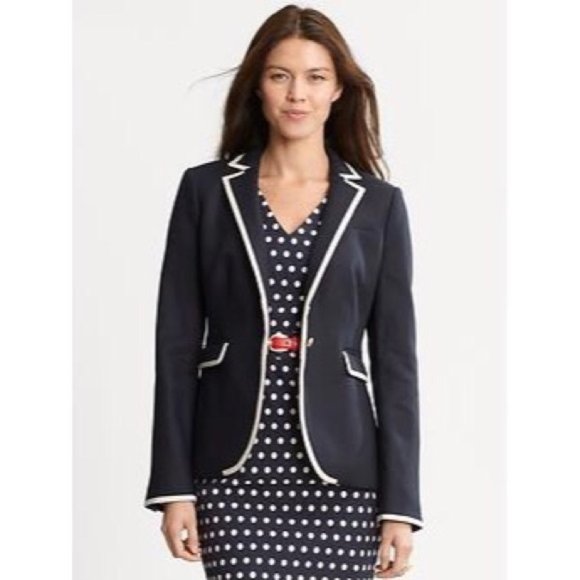 Banana Republic Jackets & Blazers - Banana Republic Navy White Tipped Blazer NWOT XS 0
